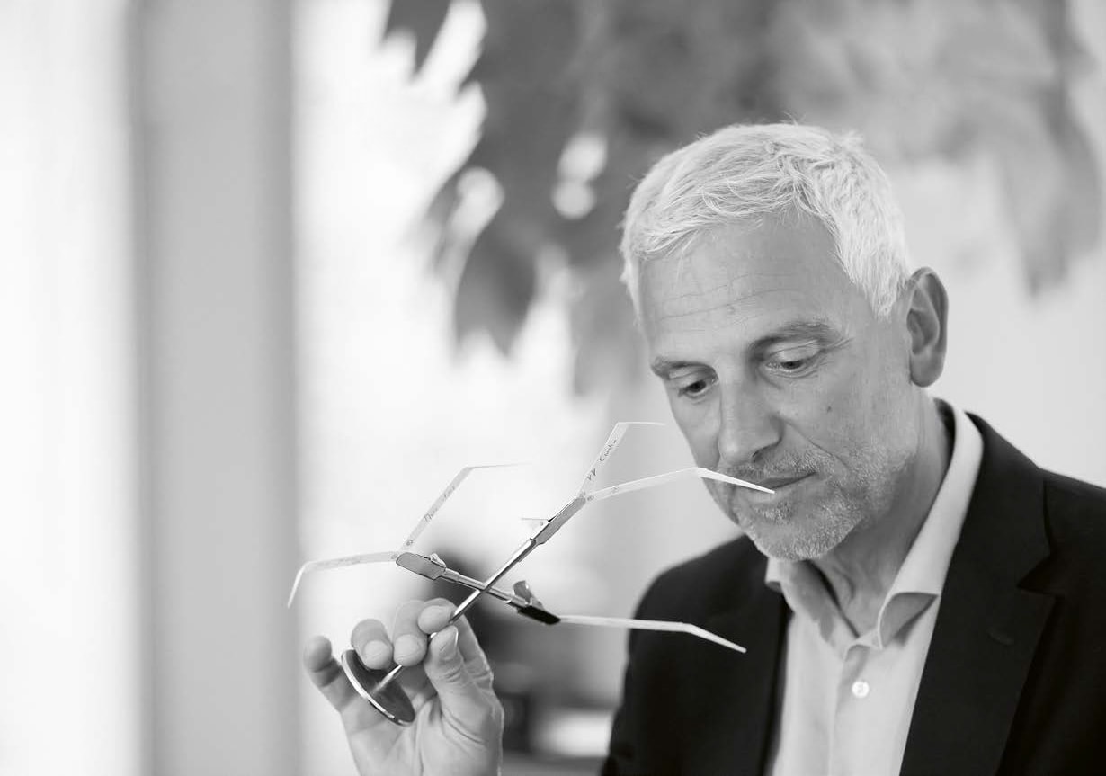 Selbst beim Träumen fliegen ihm die betörenden Düfte zu